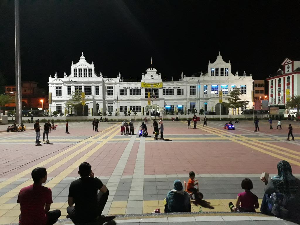 Teratak Opah Kamunting Hotel ไทปิง ภายนอก รูปภาพ